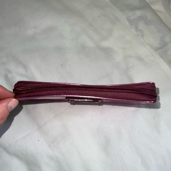 NWT NY& Co hot pink metallic bifold wristlet - Picture 3 of 10